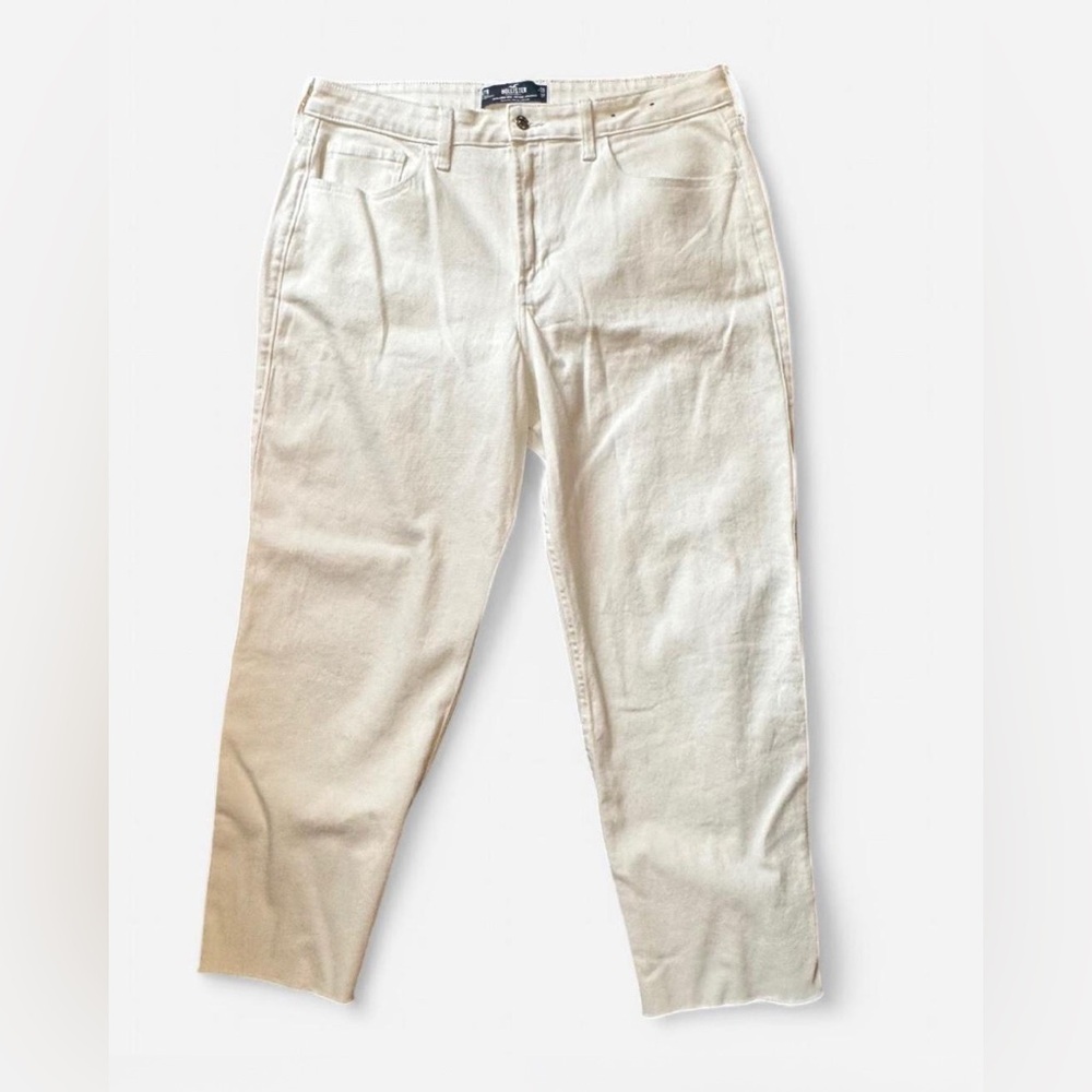 Hollister white Women’s Ultra high waist vintage Straight-Leg Jeans